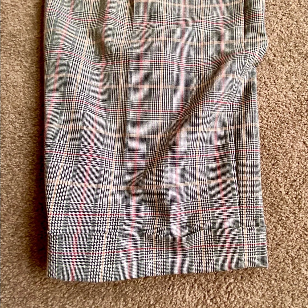 Office sheik. Jones NY pleated trousers.  Cuffs, elastic insets @ waist, lined